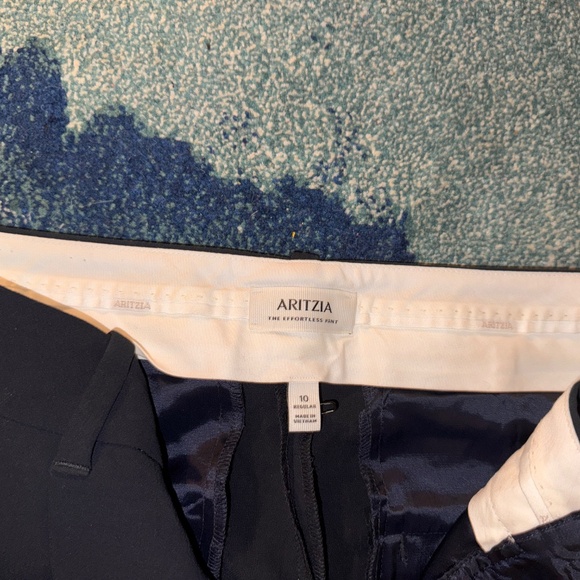 Aritzia - Effortless Pant - Curve Fit - Crepette - Size 10 - Dark Night Navy - Picture 4 of 5
